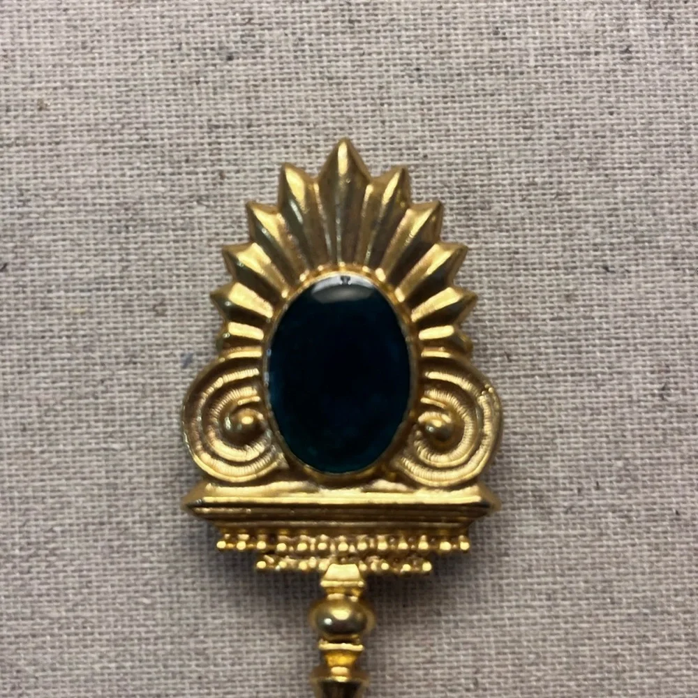 ✨ Unique Vintage Gold & Green Brooch - Picture 5 of 7